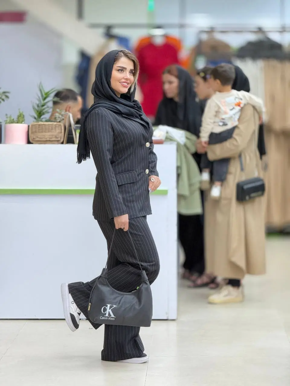 کت و شلوار دیپلمات دو کمه کوتاه دیپلمات